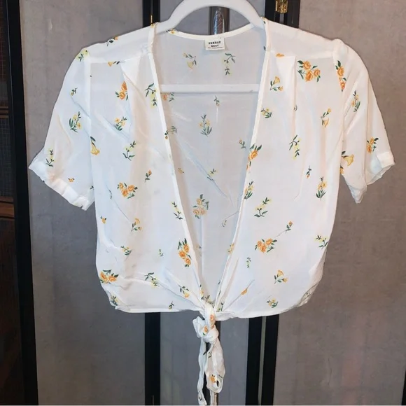 Aritzia Sunday best White and Yellow Floral Tie-Front Blouse - Picture 2 of 5
